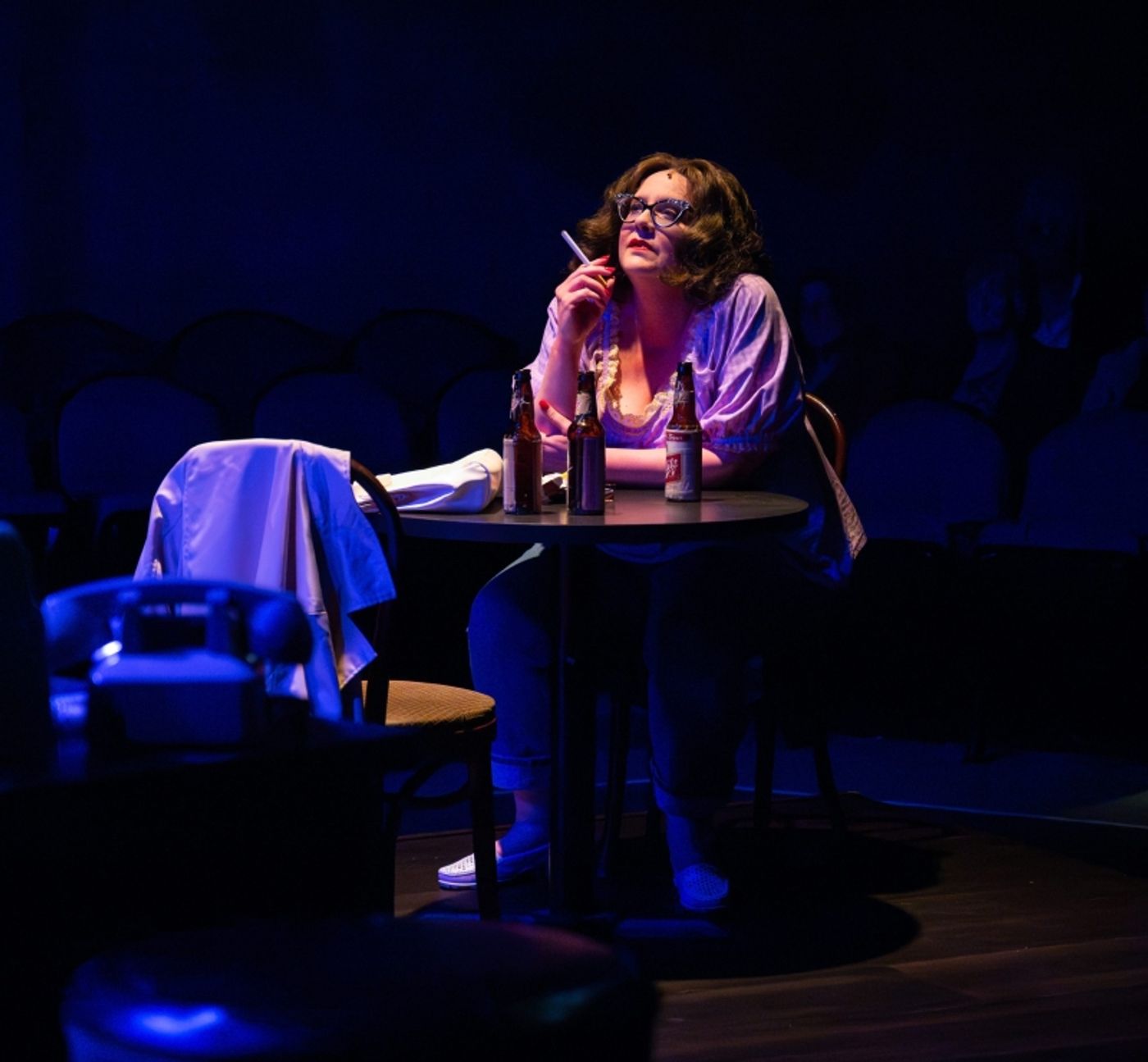 Review: ALWAYS...PATSY CLINE at Taproot Theatre  Image