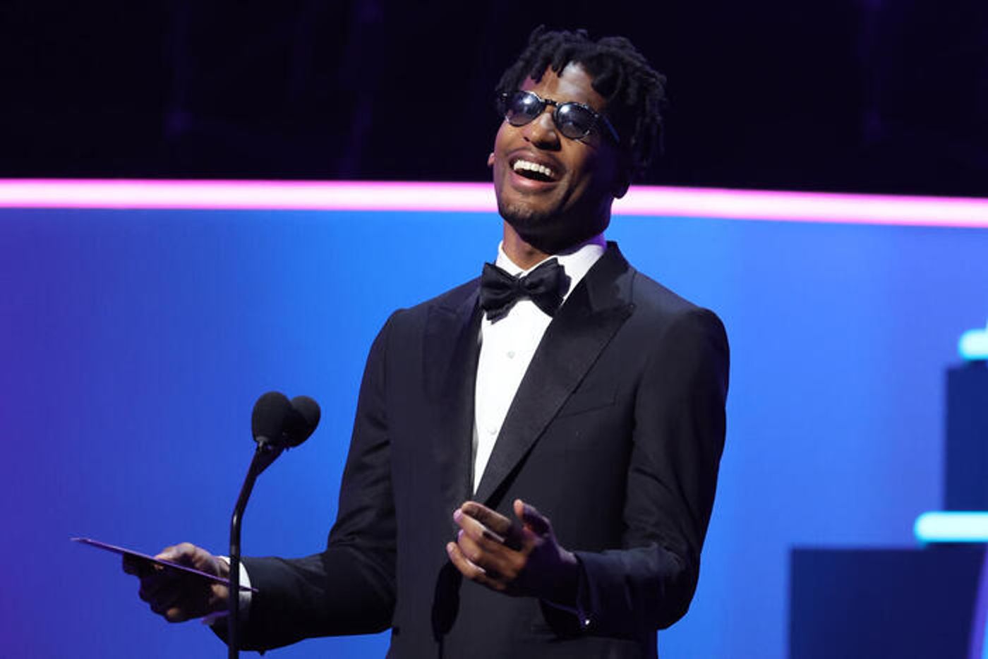 Photos: Inside the 2025 American Music Awards with Jennifer Lopez, Reneé Rapp & More  Image