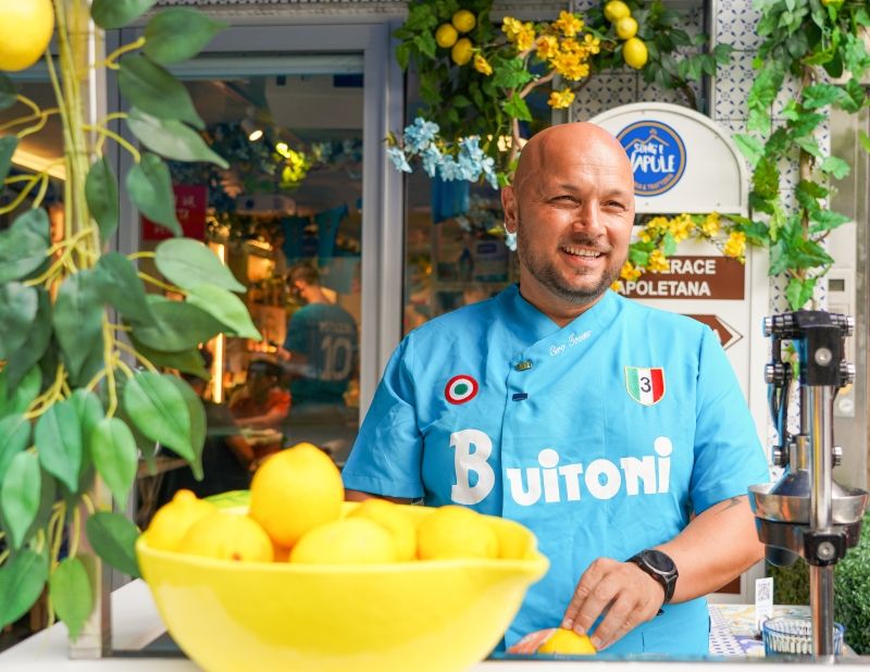 Review: SONG’E NAPULE for Delicious Pizzas and Top Neapolitan Fare Image