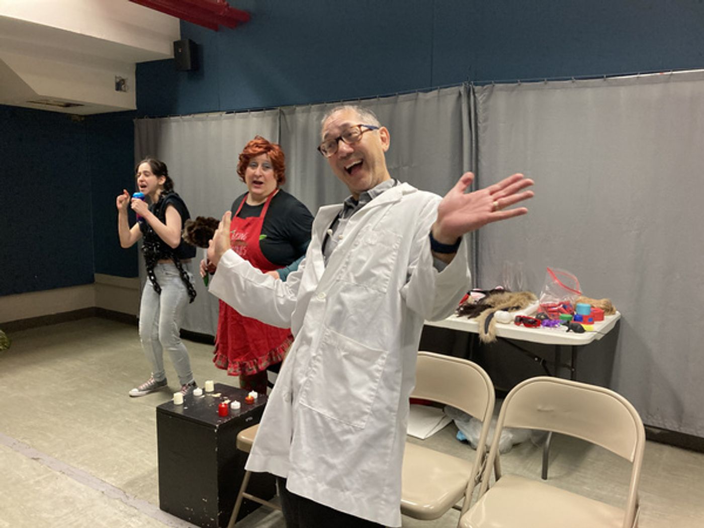 Photos: WOW WEE! ADVENTURES OF A LITTLE GIRL KILLBOT CHRISTMAS SPECIAL! In Rehearsal  Image