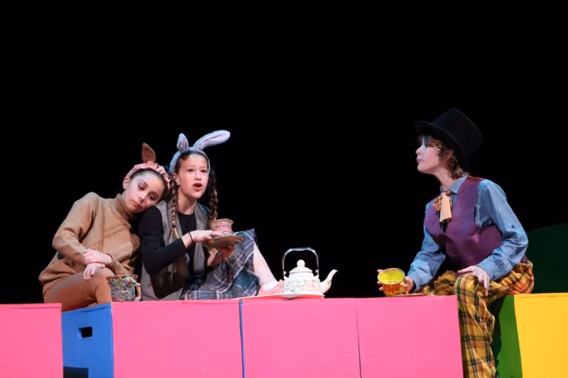 Review: ALICE @ WONDERLAND at Belz Theater Within The Orgel Family Performing Arts Center Image