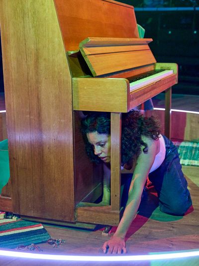 Anoushka Lucas Photo