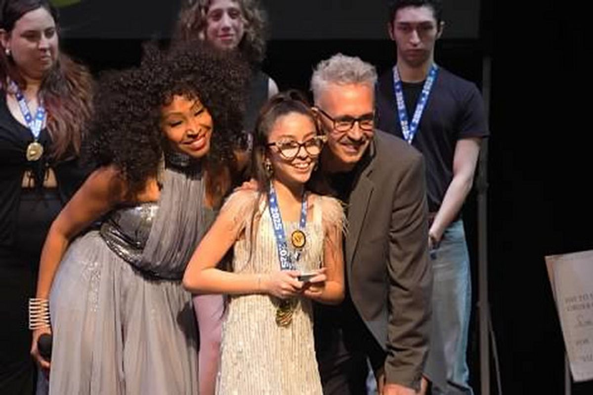 N?Kenge, Mia Sanchez, Ben Cameron  at 