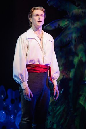 Mark Doyle (Prince Eric)
 Photo
