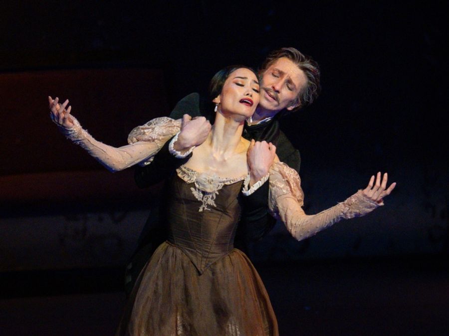 Review: ONEGIN, Royal Ballet And Opera Image