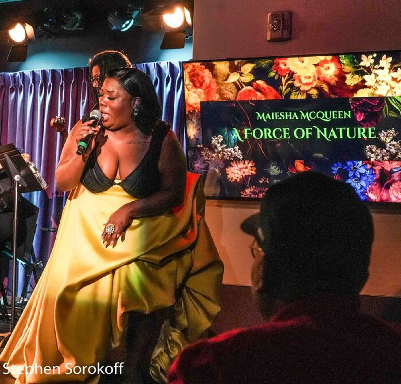 Photos: Maiesha McQueen Makes Green Room 42 Debut  Image