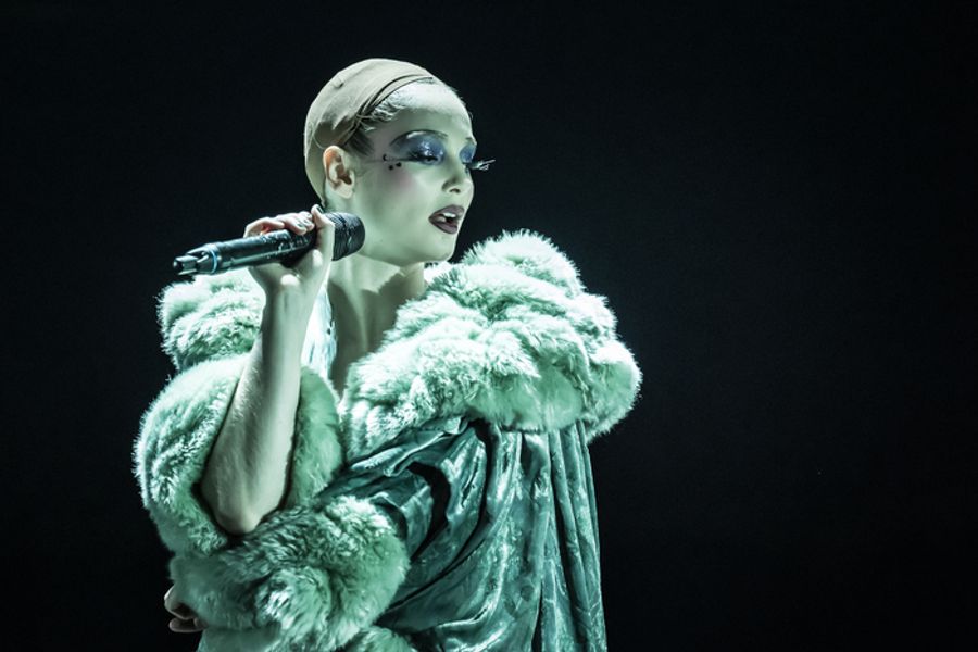 Photos: Rob Madge and Hannah Dodd in CABARET in London Image