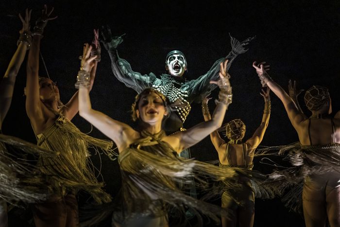 Photos: Rob Madge and Hannah Dodd in CABARET in London — photo 7 of 12