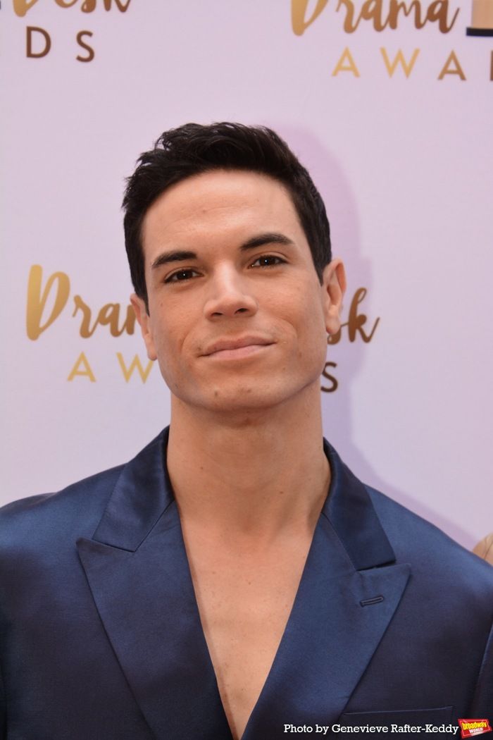 Photos: On the Red Carpet at the 2025 Drama Desk Awards  Image