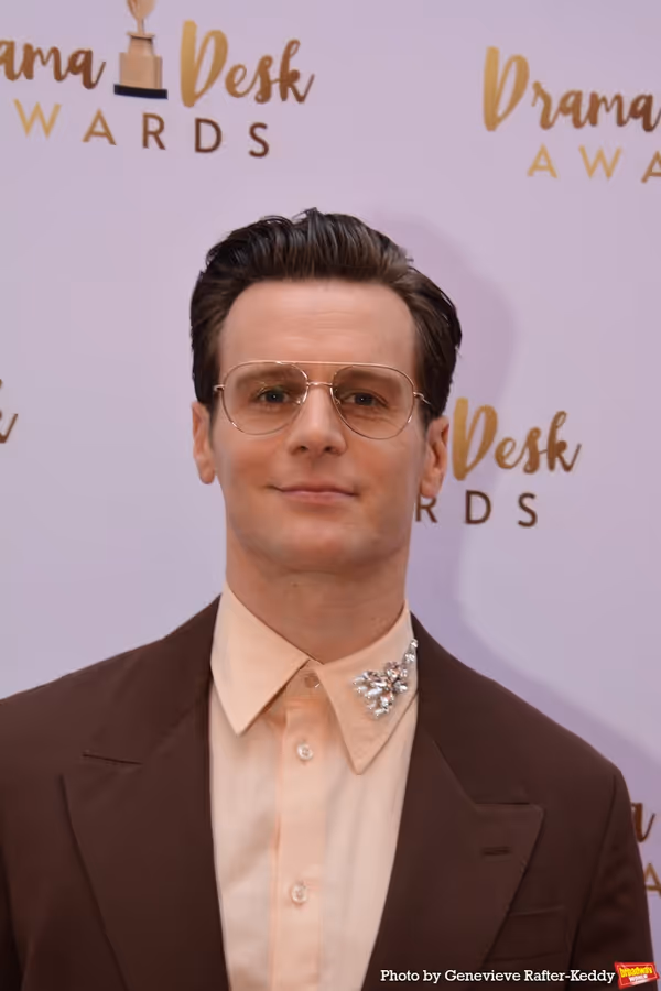 Jonathan Groff Photo