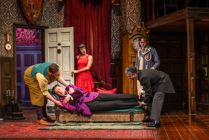 Photos: New Cast Joins THE PLAY THAT GOES WRONG in London — photo 13 of 15