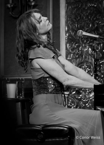 Alicia Witt. Photo credit: Conor Weiss Photo