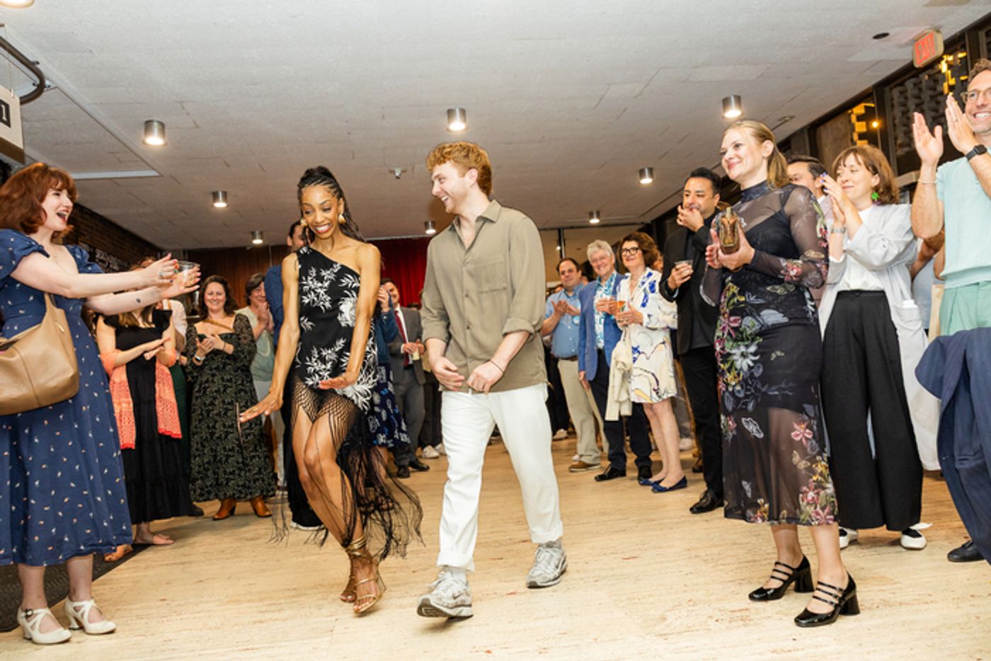 Photos: TWO STRANGERS (CARRY A CAKE ACROSS NEW YORK) Opens at A.R.T.  Image