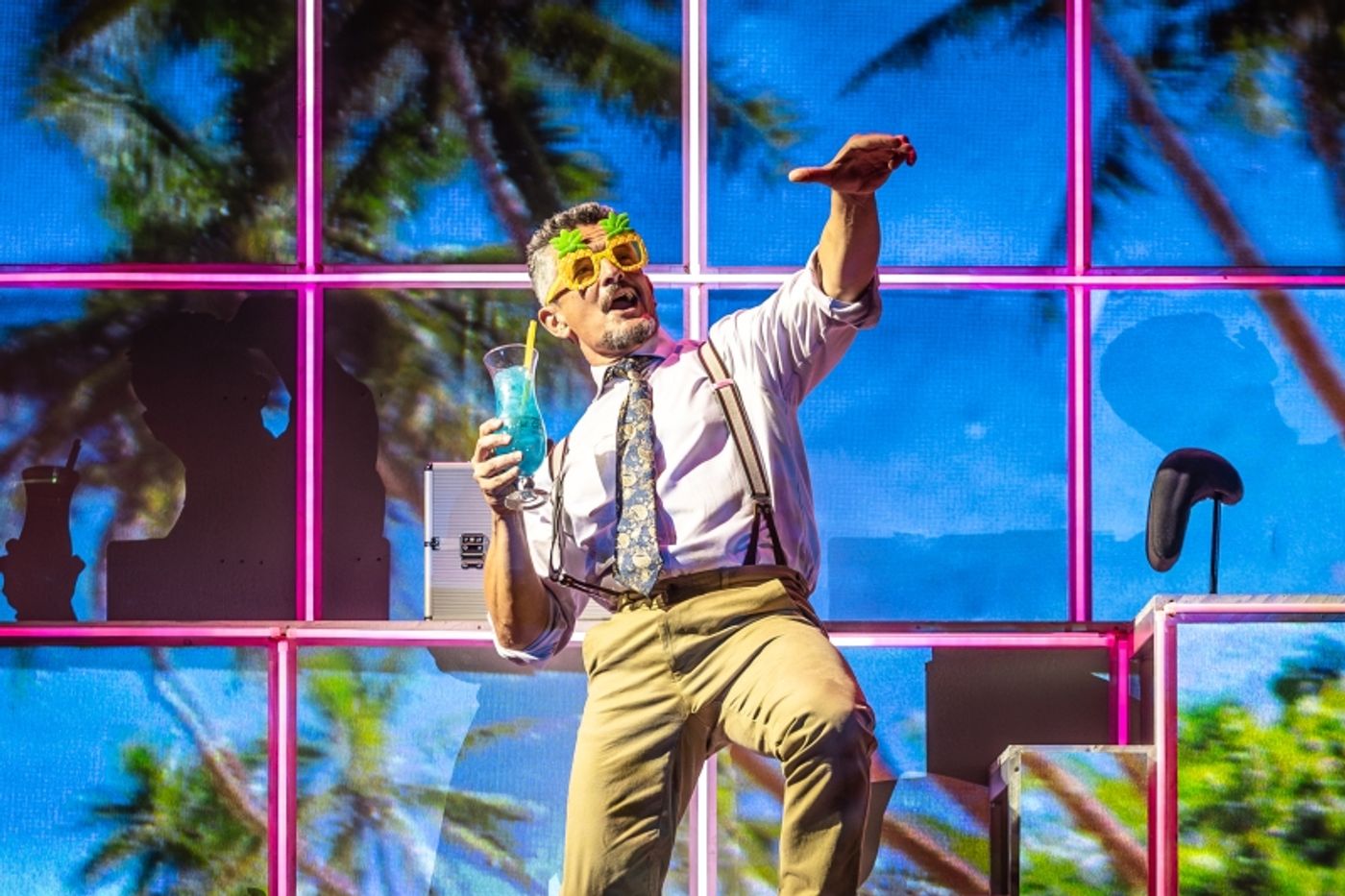 Review: ITCH, Opera Holland Park  Image