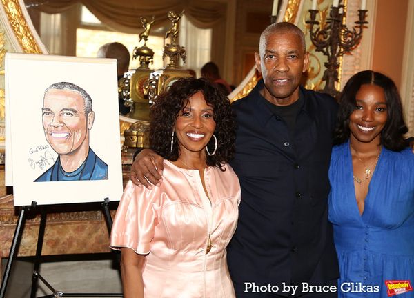 Pauletta Washington, Denzel Washington and Olivia Washington  Photo
