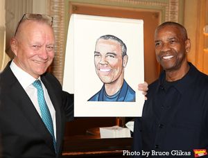 Sardi's Max Klimavicius and Denzel Washington Photo