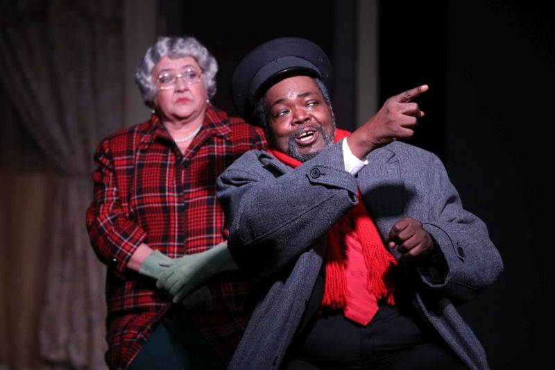 Review: DRIVING MISS DAISY at Murry's Dinner Playhouse  Image