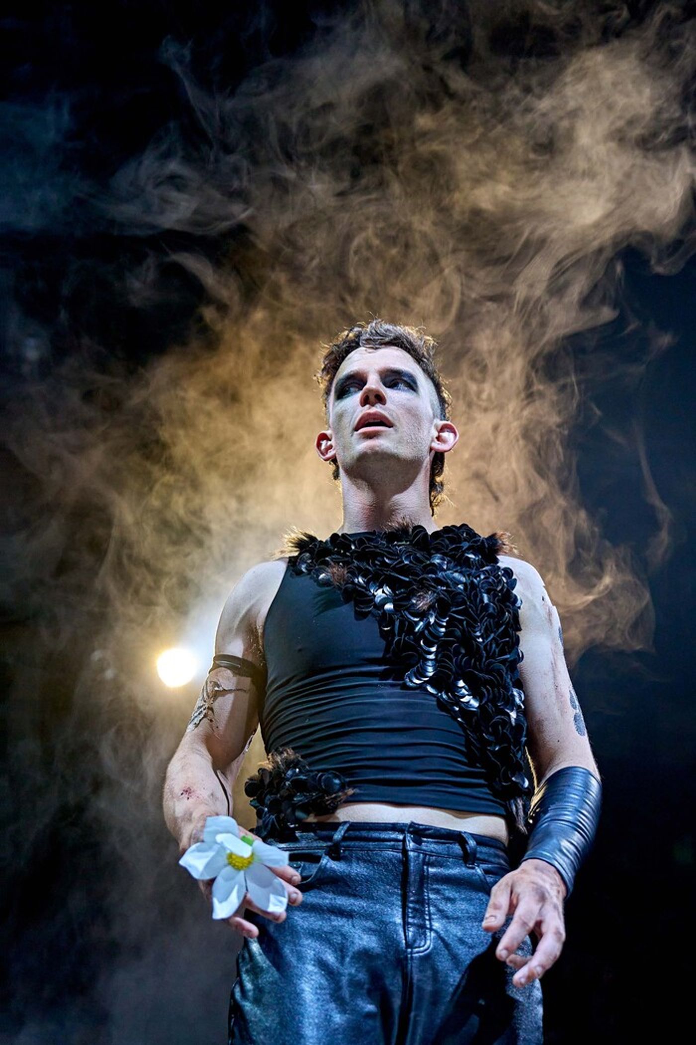 Photos: A MIDSUMMER NIGHT'S DREAM at the Bridge Theatre  Image
