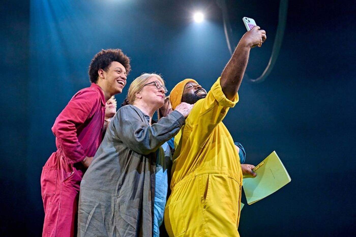 Photos: A MIDSUMMER NIGHT'S DREAM at the Bridge Theatre  Image