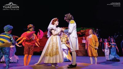 Kelsey Lee Smith, James Everts, and cast  Photo