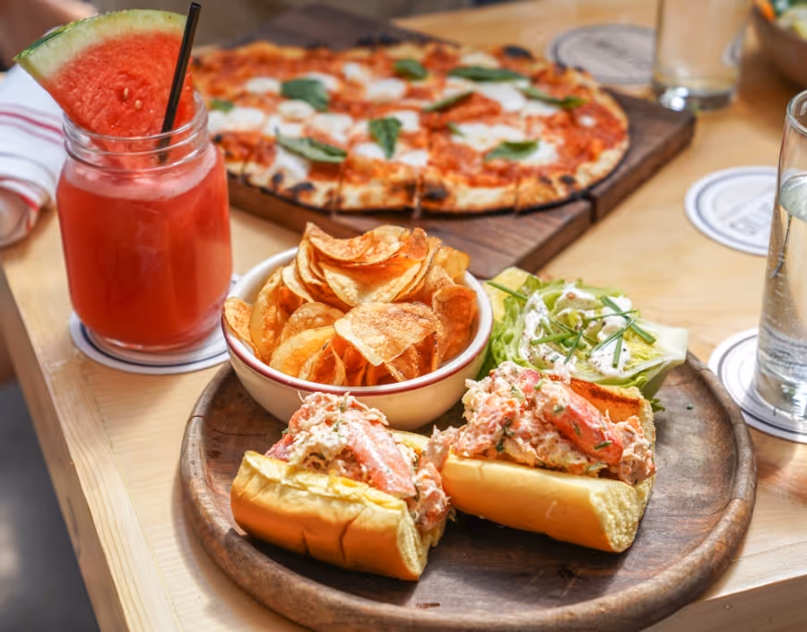 GILLIGAN’S-A Wonderful Seasonal Destination in SoHo with All-Out Summer Vibes Image