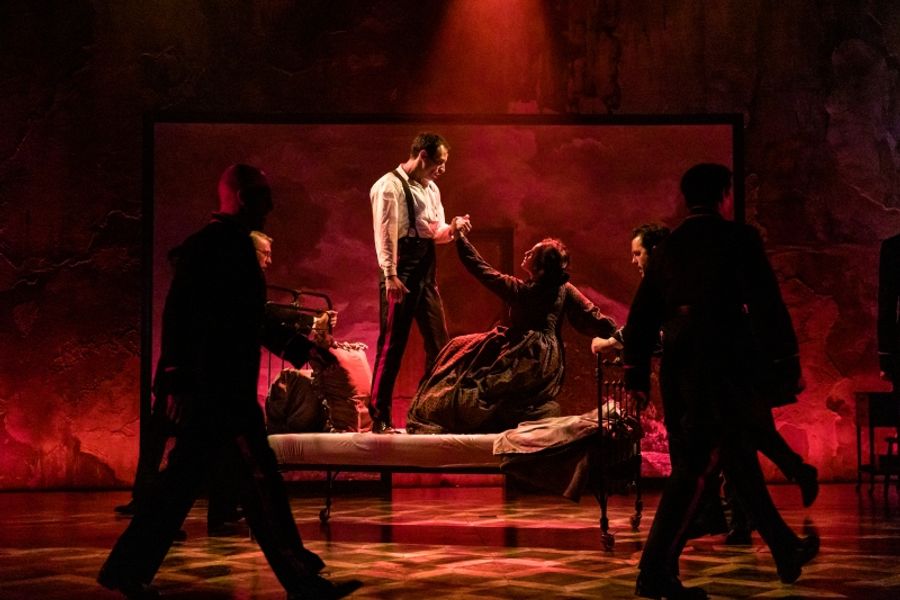 Review: PASSION at Theater Latté Da Image