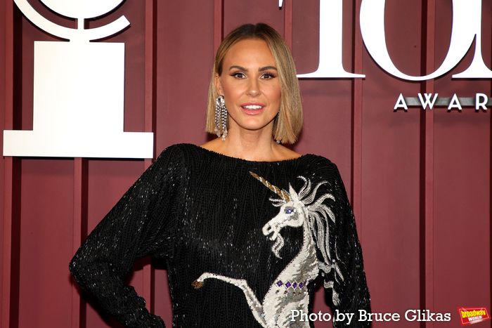 Photos: 2025 Tony Awards- Stars Walk the Red Carpet — photo 414 of 504