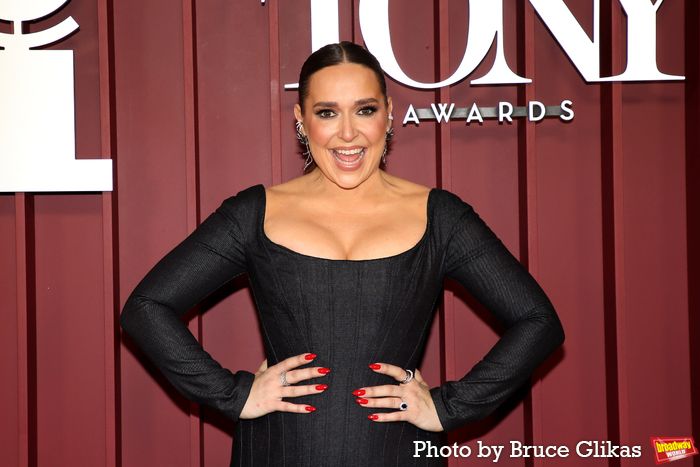 Photos: 2025 Tony Awards- Stars Walk the Red Carpet — photo 416 of 504