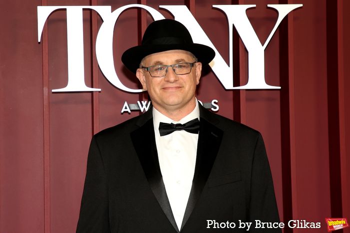 Photos: 2025 Tony Awards- Stars Walk the Red Carpet — photo 418 of 504