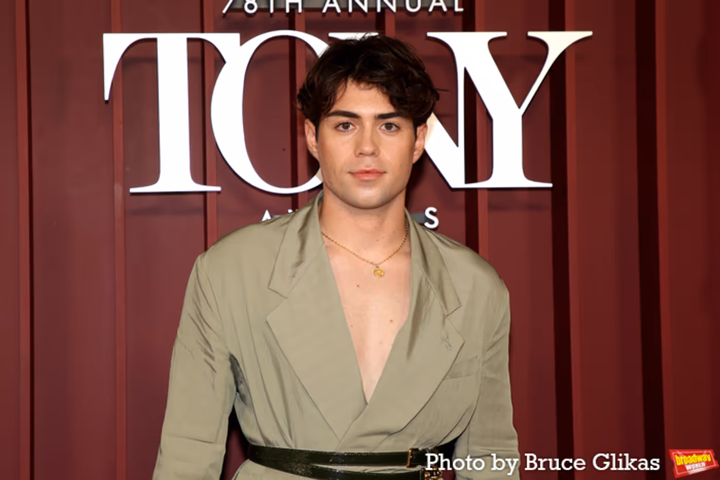 Photos: 2025 Tony Awards- Stars Walk the Red Carpet  Image