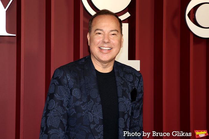 Photos: 2025 Tony Awards- Stars Walk the Red Carpet — photo 453 of 504