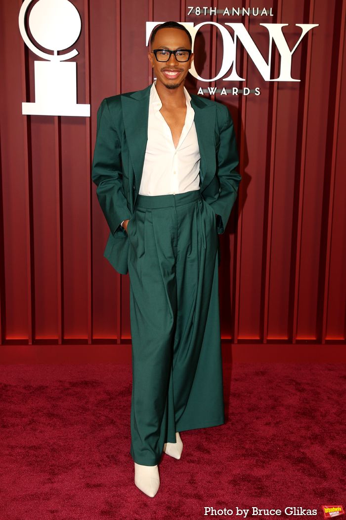 Photos: 2025 Tony Awards- Stars Walk the Red Carpet — photo 468 of 504