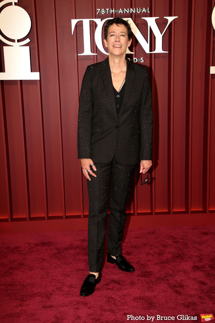 Photos: 2025 Tony Awards- Stars Walk the Red Carpet — photo 476 of 504