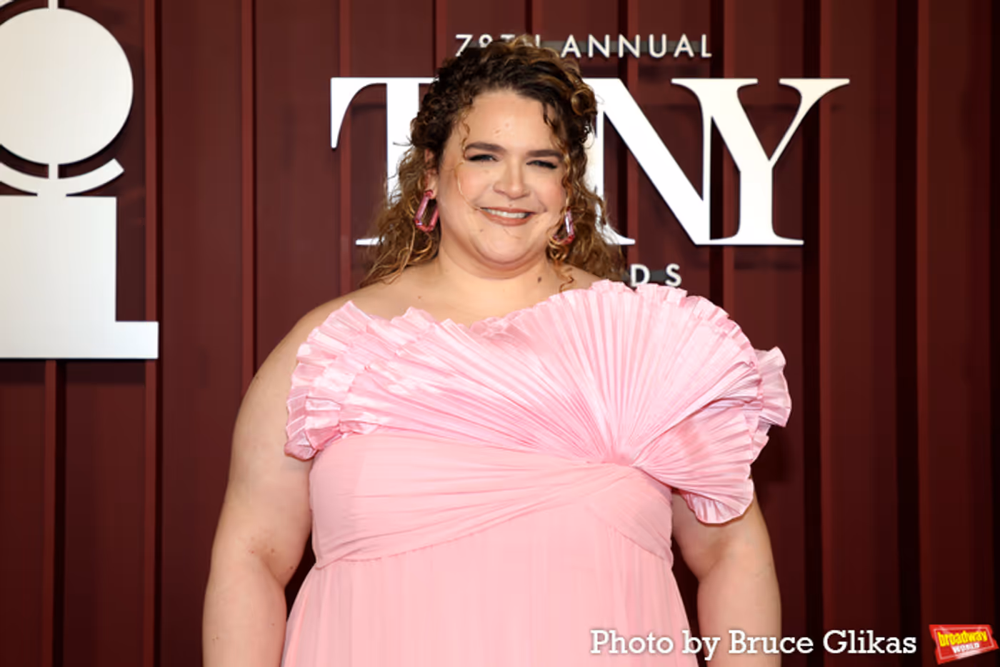 Photos: 2025 Tony Awards- Stars Walk the Red Carpet  Image