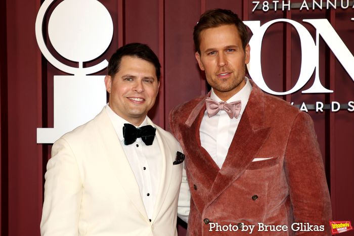 Photos: 2025 Tony Awards- Stars Walk the Red Carpet — photo 501 of 504