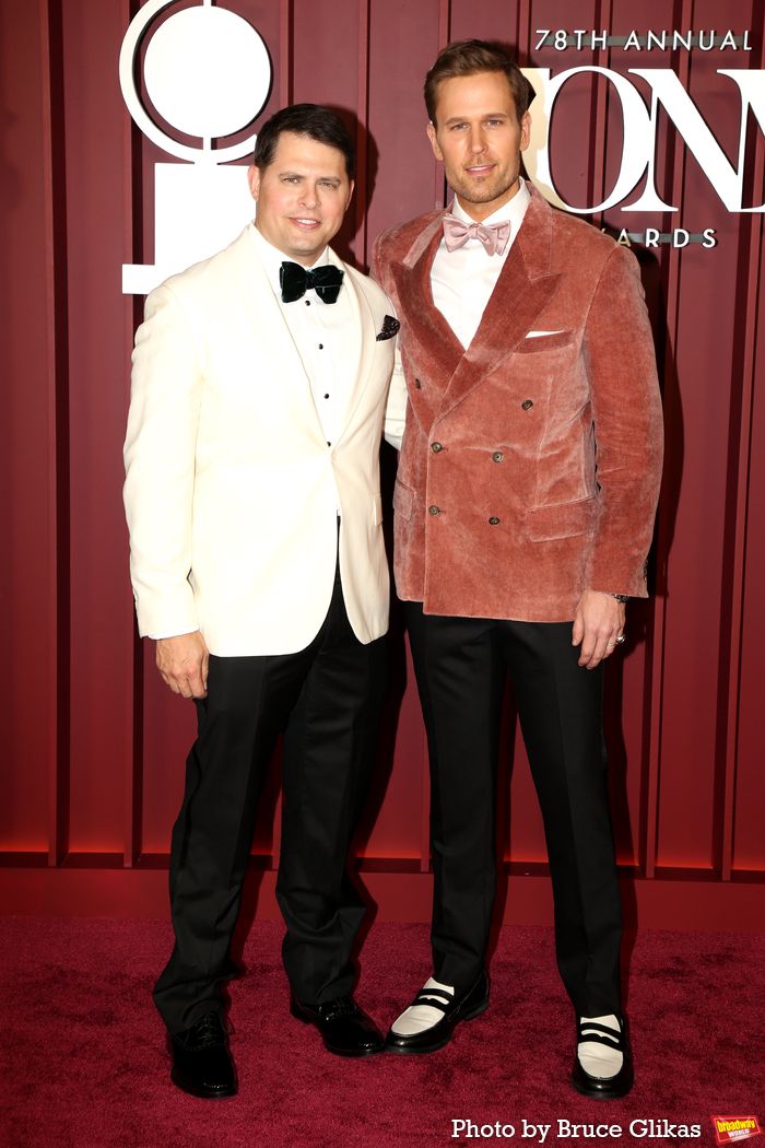 Photos: 2025 Tony Awards- Stars Walk the Red Carpet — photo 502 of 504