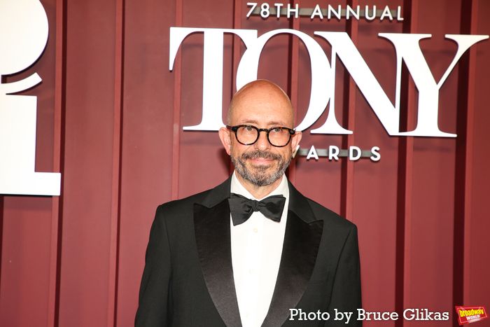 Photos: 2025 Tony Awards- Stars Walk the Red Carpet — photo 384 of 504