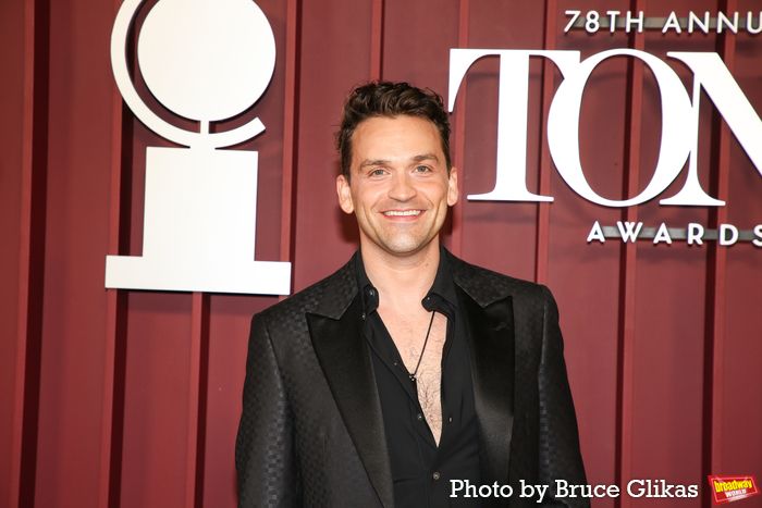 Photos: 2025 Tony Awards- Stars Walk the Red Carpet — photo 281 of 504