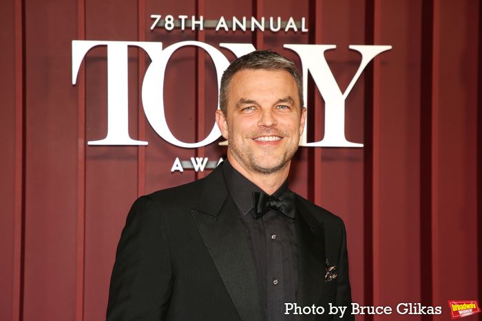 Photos: 2025 Tony Awards- Stars Walk the Red Carpet — photo 291 of 504