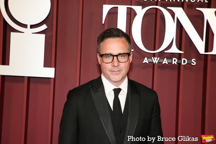 Photos: 2025 Tony Awards- Stars Walk the Red Carpet — photo 293 of 504
