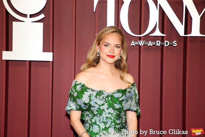 Photos: 2025 Tony Awards- Stars Walk the Red Carpet — photo 316 of 504