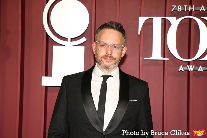 Photos: 2025 Tony Awards- Stars Walk the Red Carpet — photo 322 of 504