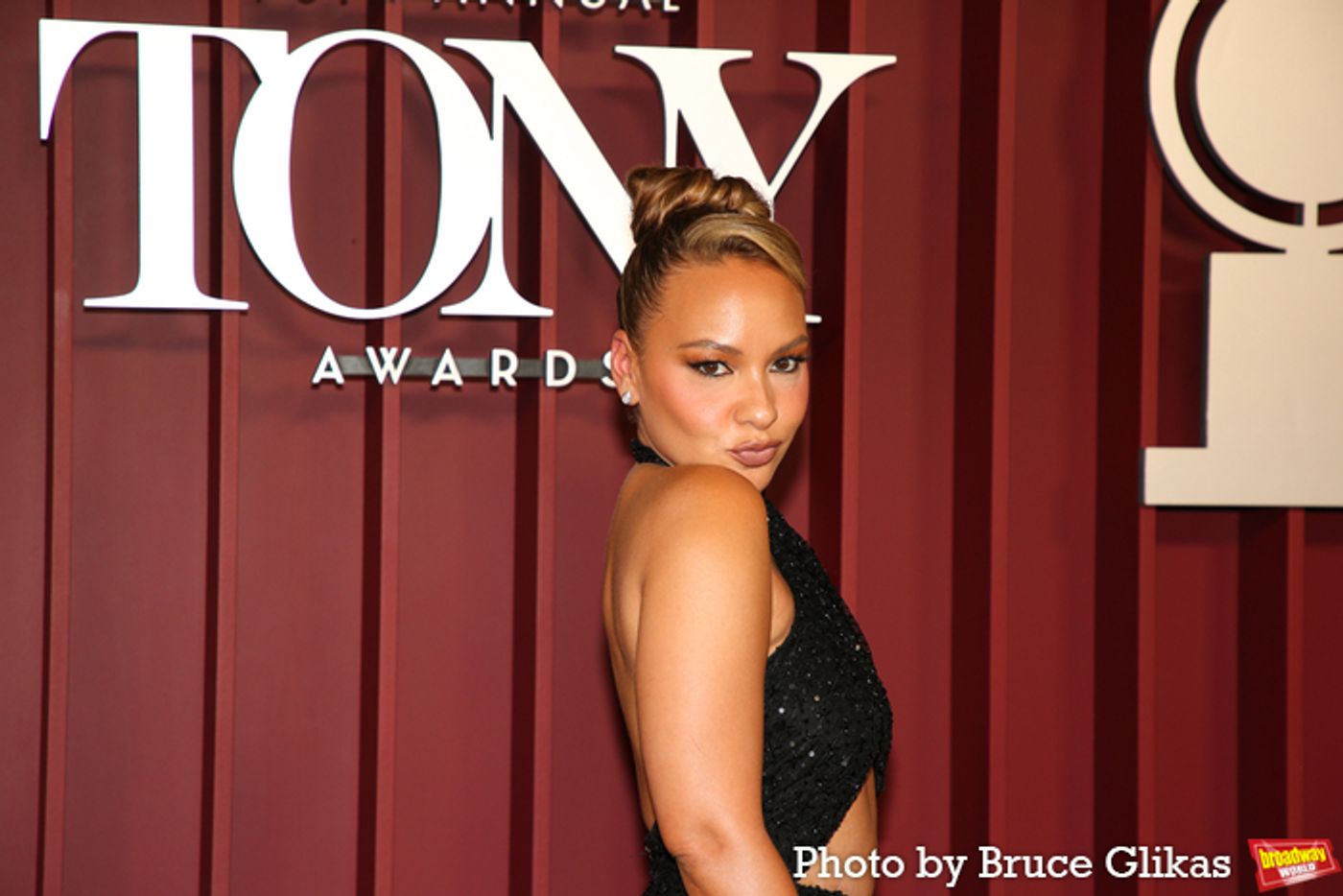 Photos: 2025 Tony Awards- Stars Walk the Red Carpet  Image