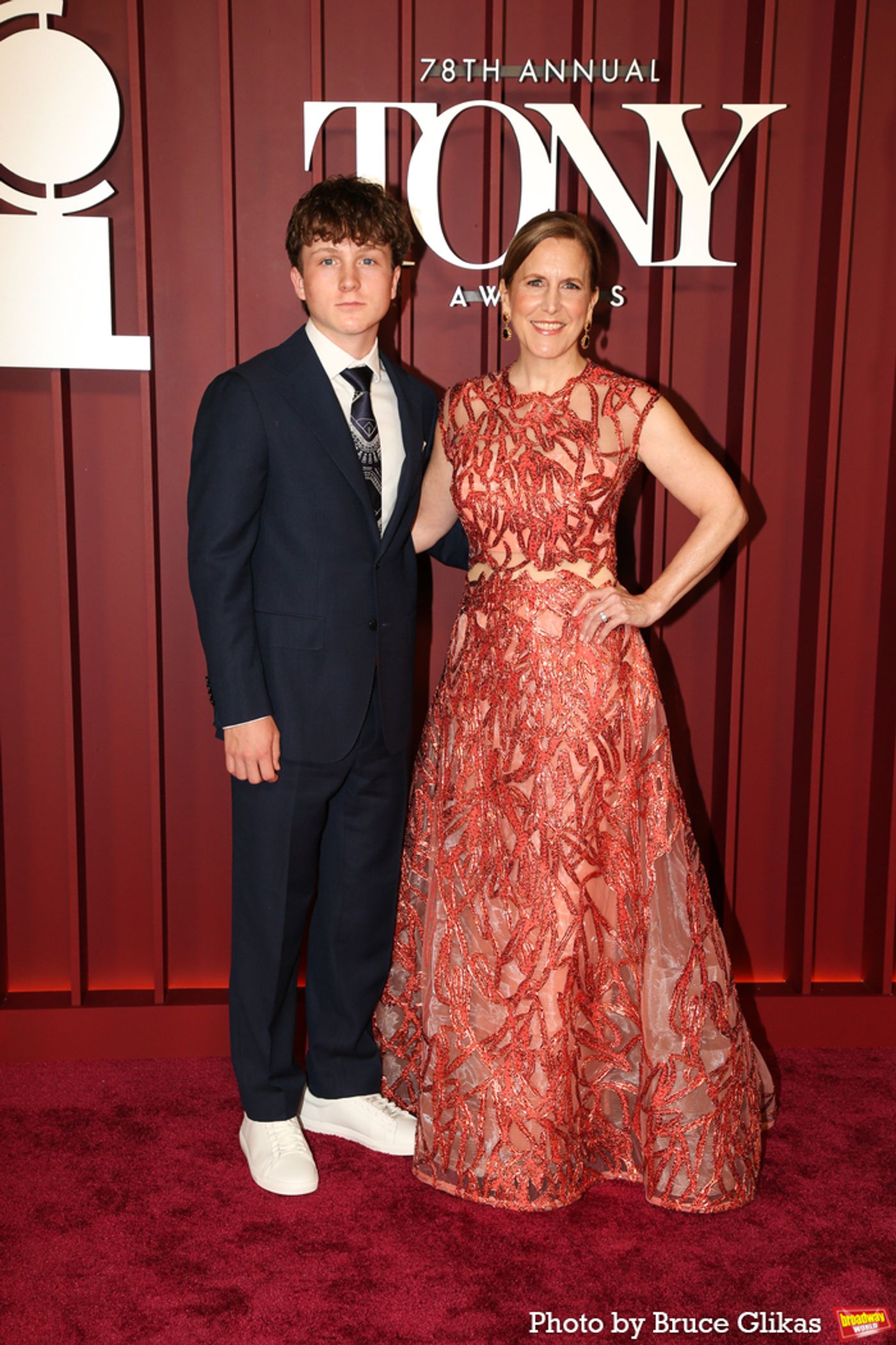 Photos: 2025 Tony Awards- Stars Walk the Red Carpet  Image
