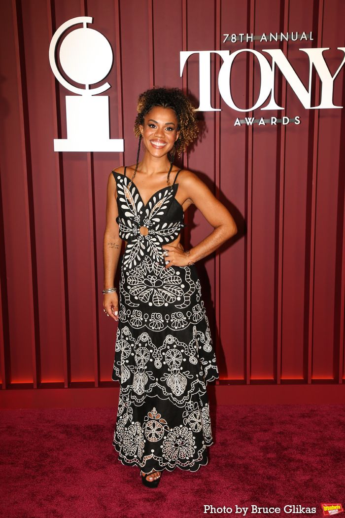 Photos: 2025 Tony Awards- Stars Walk the Red Carpet — photo 343 of 504