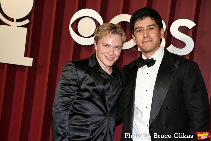 Photos: 2025 Tony Awards- Stars Walk the Red Carpet — photo 345 of 504