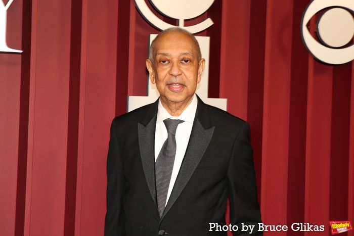 Photos: 2025 Tony Awards- Stars Walk the Red Carpet — photo 350 of 504