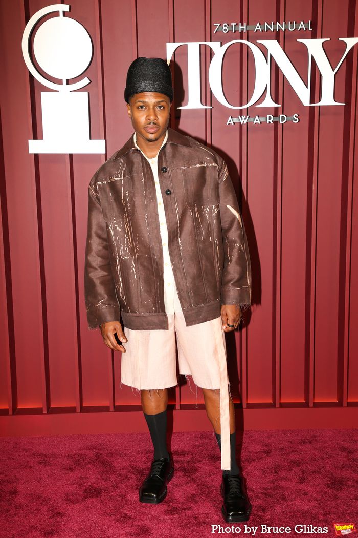 Photos: 2025 Tony Awards- Stars Walk the Red Carpet — photo 356 of 504
