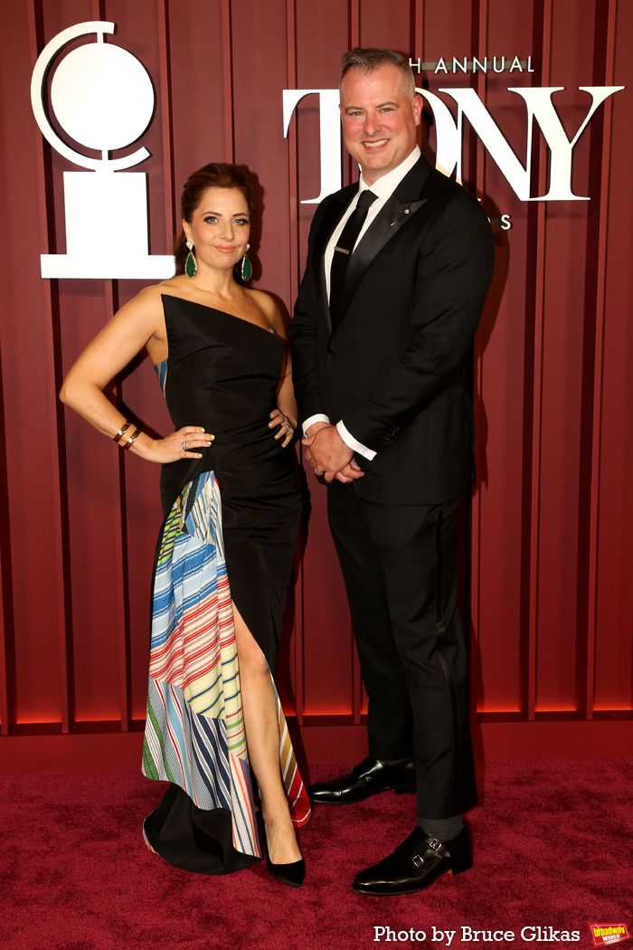 Photos: 2025 Tony Awards- Stars Walk the Red Carpet — photo 93 of 504