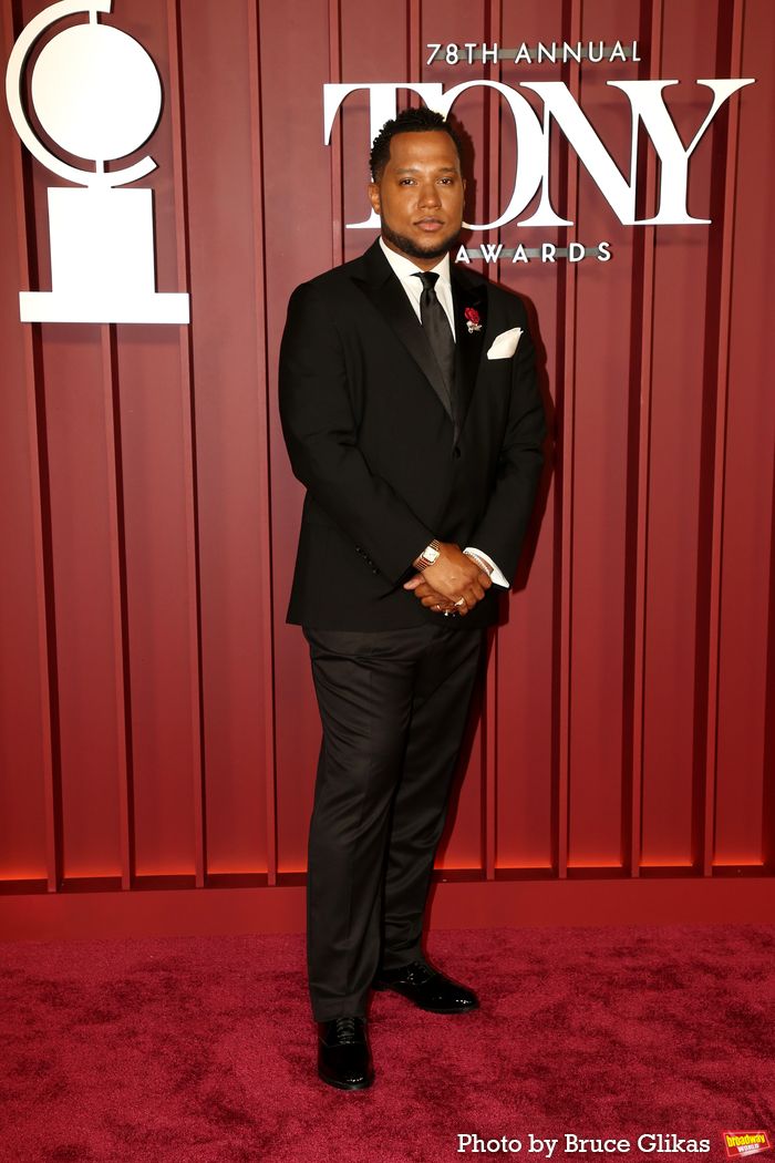 Photos: 2025 Tony Awards- Stars Walk the Red Carpet — photo 96 of 504